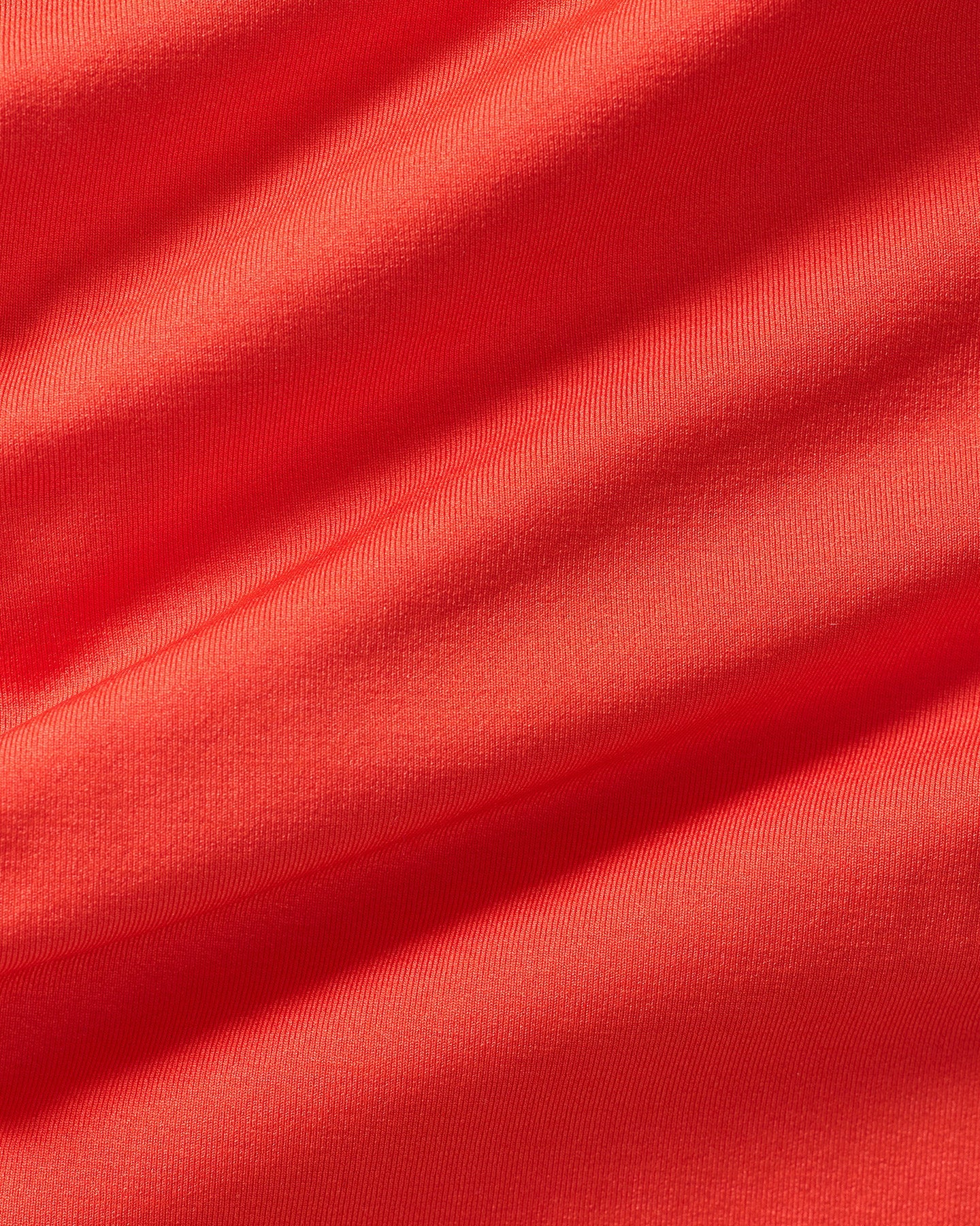 Define 2.0 Seamless Cross Back Bra | Lava Red