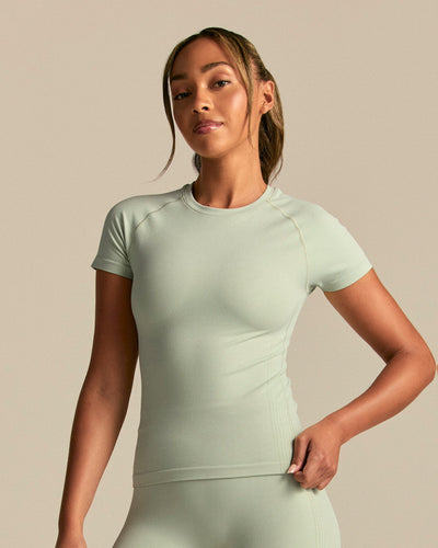 Power Short Sleeve Top | Calming Green (1/6)