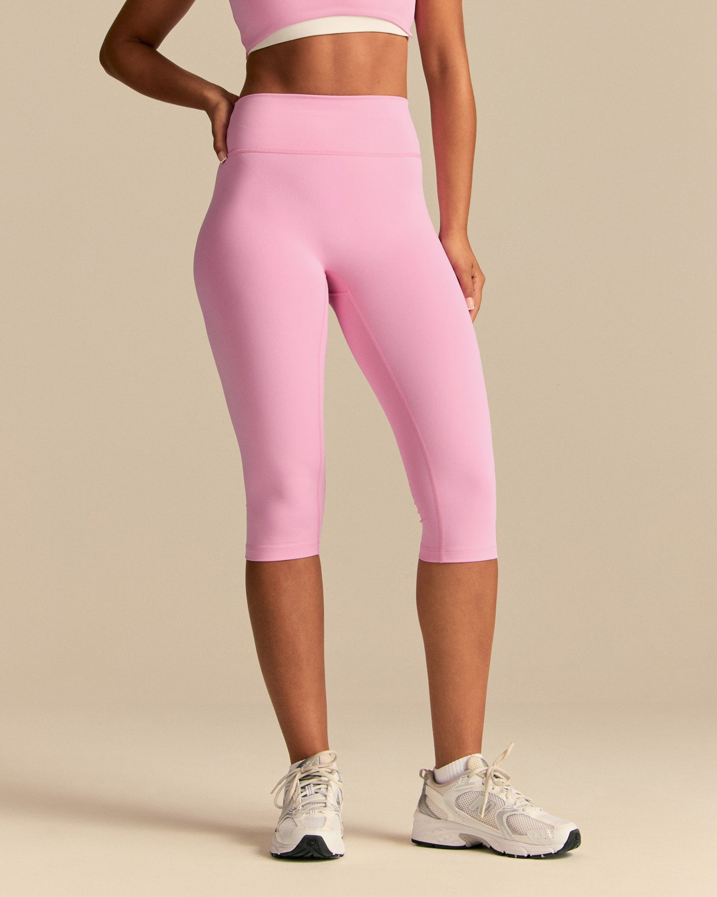 Essential High Waist Capri Leggings | Candy Pink (1/6)
