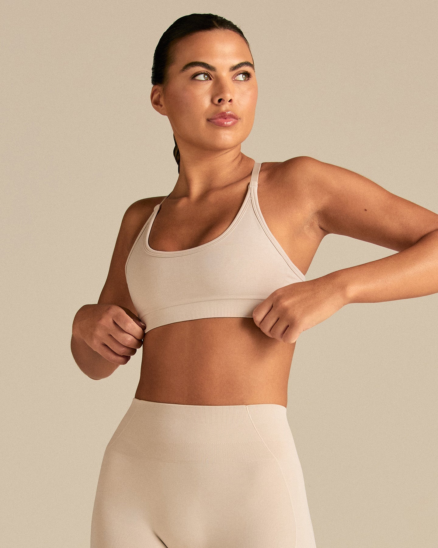 Define 2.0 Seamless Cross Back Bra | Stone