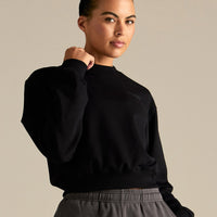 Comfort Outdoor Cropped Crew Neck | Black