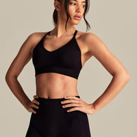 Define 2.0 Seamless Halter Neck Bra | Black