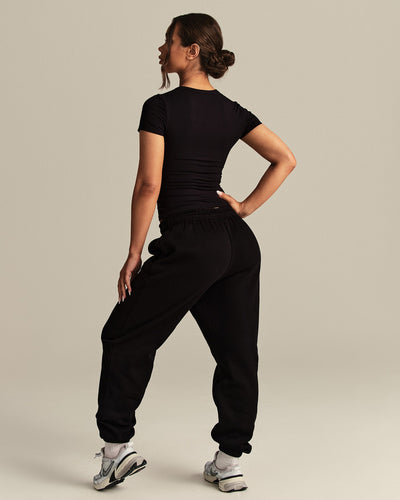 Smooth Contour Midi Short Sleeve T-Shirt | Black