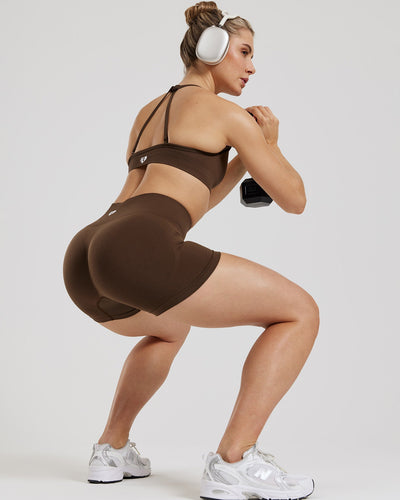 Define 2.0 Seamless Scrunch 4" Shorts | Cocoa