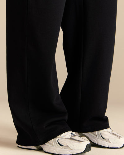 Comfort Lightweight Straight Leg Mid Waist Joggers | Black