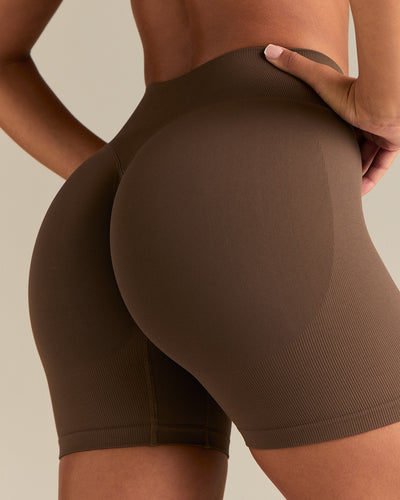 Emphasize 5" Shorts | Milk Chocolate