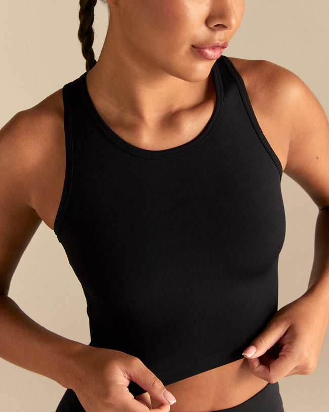 Essential Crop Tank Top | Black