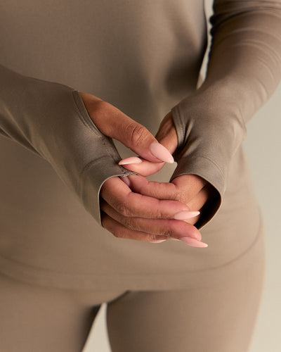 Lightweight Seamless 1/4 Zip Long Sleeve Top | Taupe Grey