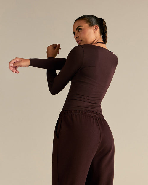 Smooth Contour Long Sleeve Reversible T-Shirt | Cafe Noir