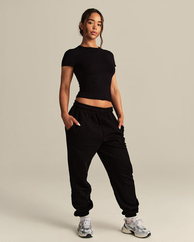 Smooth Contour Midi Short Sleeve T-Shirt | Black