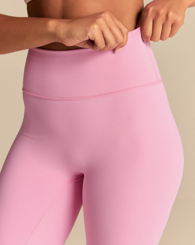 Essential High Waist Capri Leggings | Candy Pink (6/6)