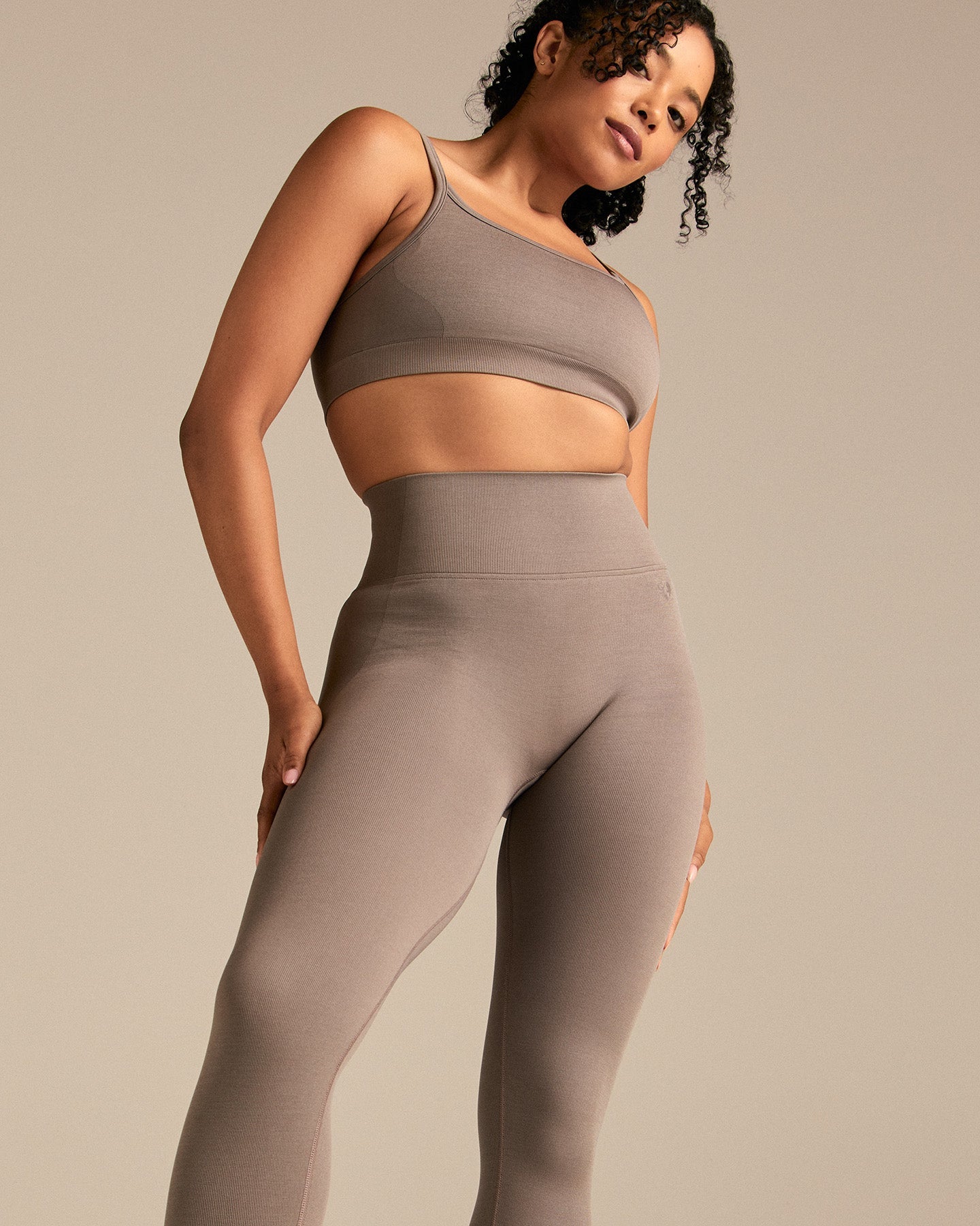 Motion Seamless Leggings | Taupe Grey