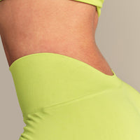 Define 2.0 Seamless Low Back Shorts | Lime Punch