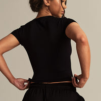 Smooth Contour Midi Short Sleeve T-Shirt | Black