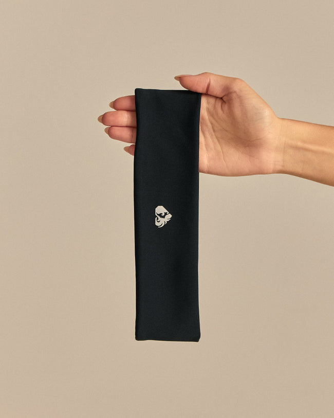Essential Headband | Black (2/6)