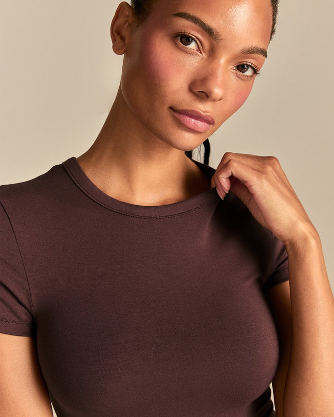 Smooth Contour Midi Short Sleeve T-Shirt | Cocoa Powder (3/6)