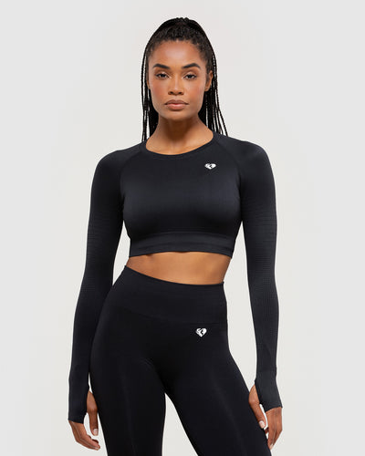 HIIT Seamless textured long sleeve crop top bralet booty short and