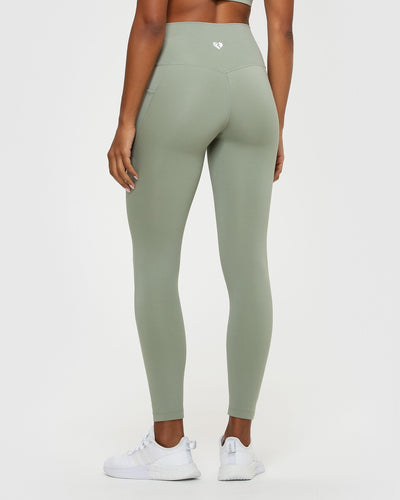 Essential Leggings with Pockets - Olive